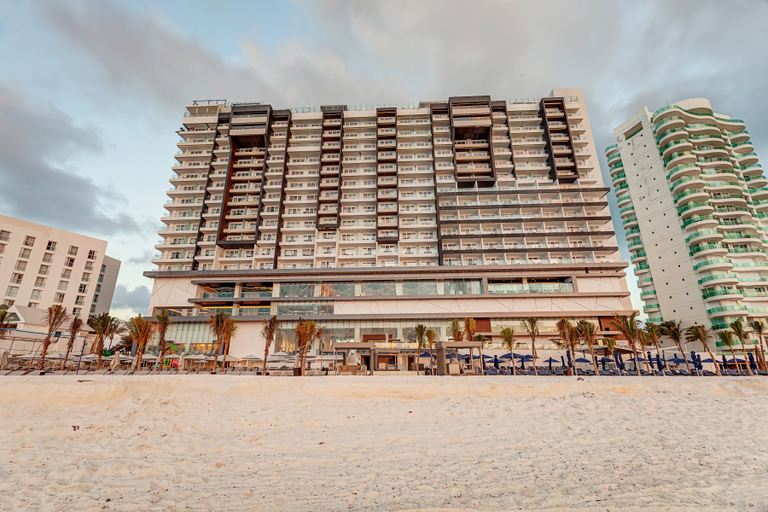 Exterior & Views 2, Royalton CHIC Cancun All-Inclusive - Adults Only, Benito Juárez