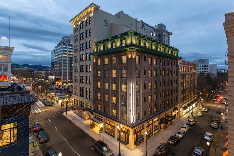 Exterior & Views