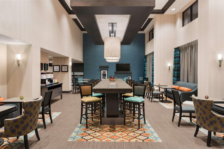 Public Area 2, Hampton Inn & Suites West Des Moines/SW Mall Area, Dallas