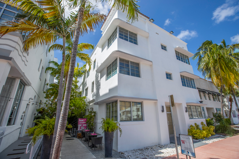 Exterior & Views 2, Posh South Beach Hostel, Miami-Dade