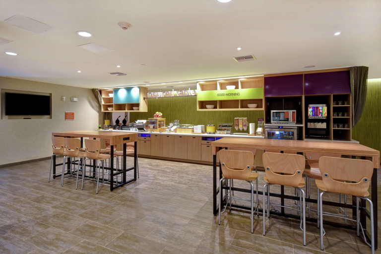 Food & Drinks 5, Home2 Suites by Hilton Harvey, Jefferson