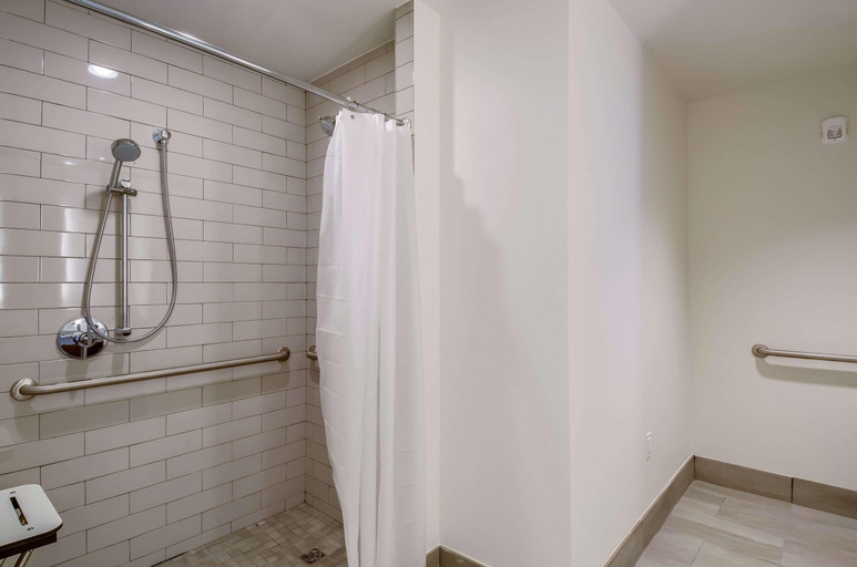 Bathroom 4, New Bedford Harbor Hotel, Bristol