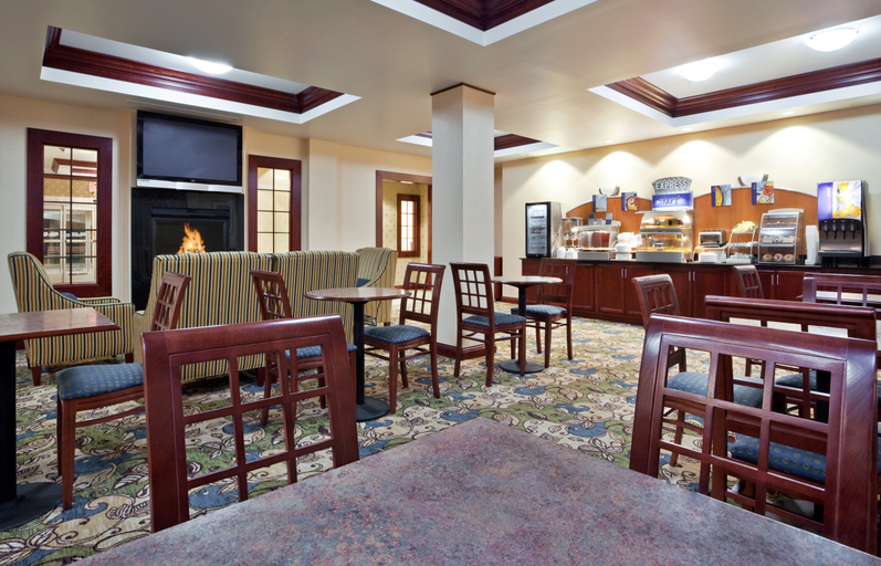 Public Area 2, Holiday Inn Express Bentleyville, Washington