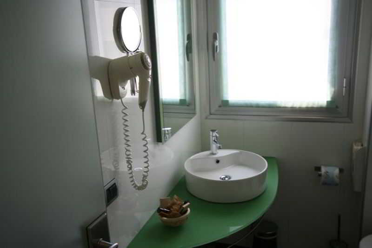 Bathroom 4, Hotel I Cedri, Florence