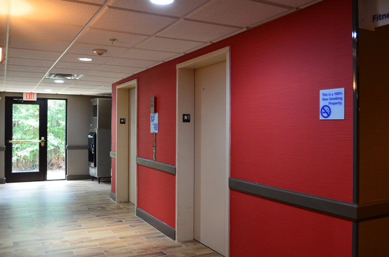 Public Area 5, Holiday Inn Express MADISON by IHG, Morgan