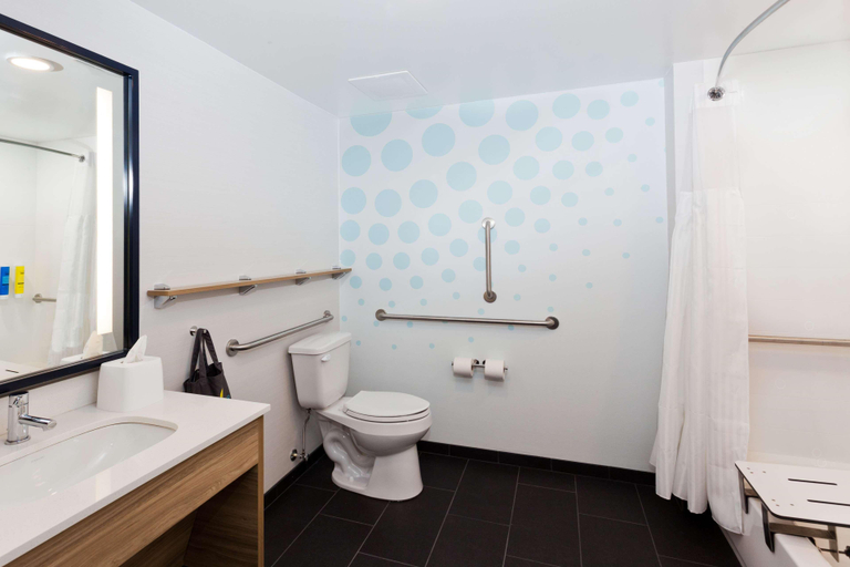 Bathroom 4, Tru by Hilton Auburn, Lee
