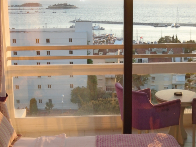 Public Area 2, Esat Otel, Kuşadası