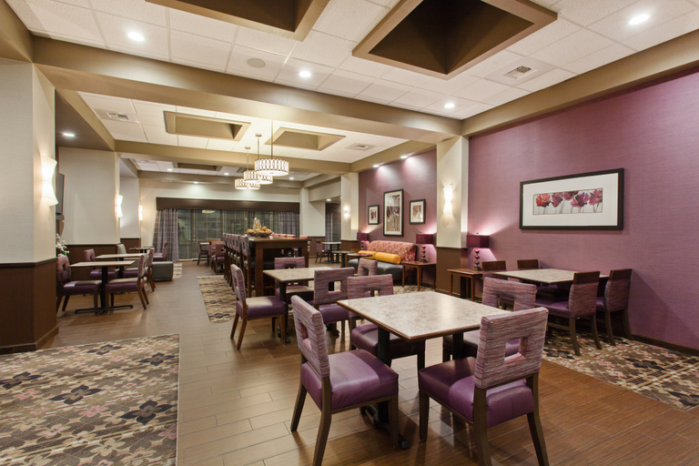 Food & Drinks 5, Hampton Inn Seattle/Everett Downtown, WA, Snohomish