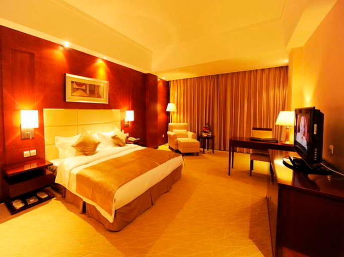 Bedroom 2, Century Huatian Hotel, Beijing