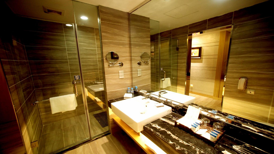 Bathroom 4, Manhattan Hotel, Harbin