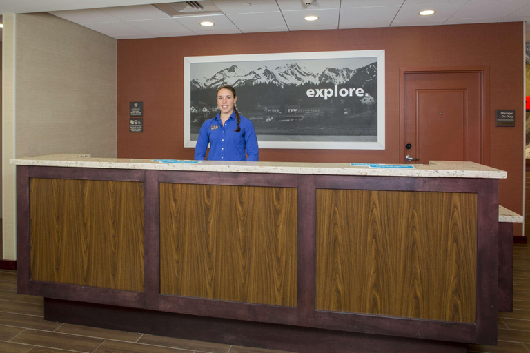 Public Area 3, Hampton Inn & Suites Manchester, Bennington