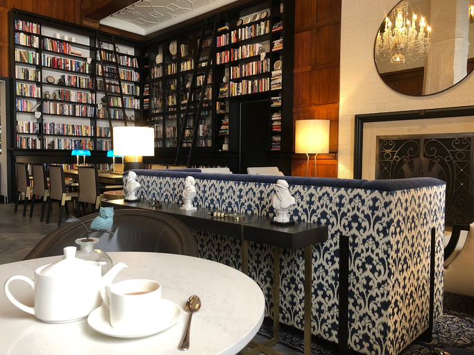 Public Area 3, The Heathman, Multnomah