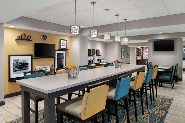 Public Area 2, Hampton Inn By Hilton Champaign Southwest, Champaign