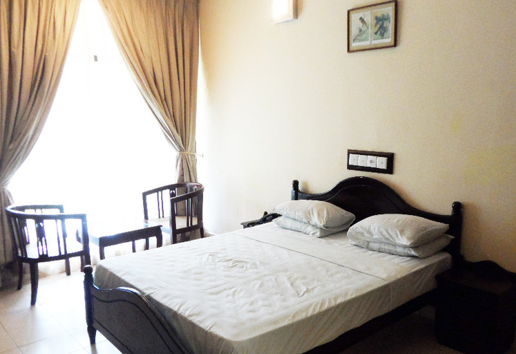 Bedroom 2, Kitulgala Rest House, Yatiyanthota