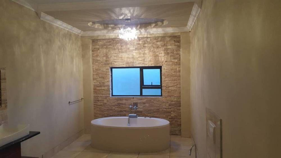 Lanipo Windhoek Guesthouse, Windhoek East