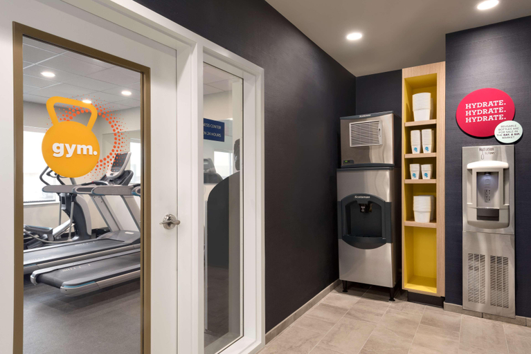Public Area 2, Tru By Hilton Cedar Rapids Westdale, Linn