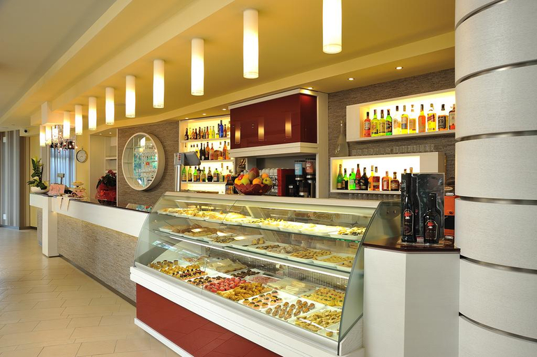 Food & Drinks 5, Olimpia Imola, Bologna