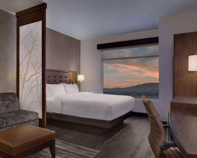 Bedroom 3, Hyatt Place Las Vegas at Silverton, Clark