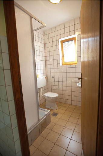Bathroom 5, Apartments Luka, Novi Vinodolski