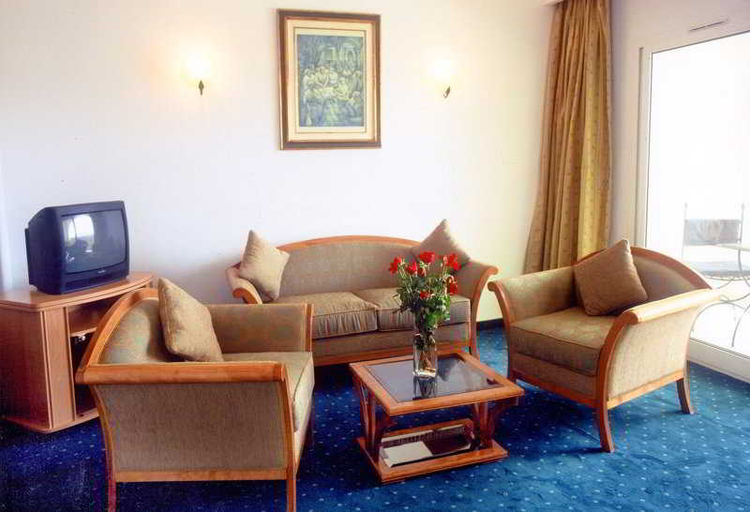 Bedroom 3, Excel Hotel, Bouficha