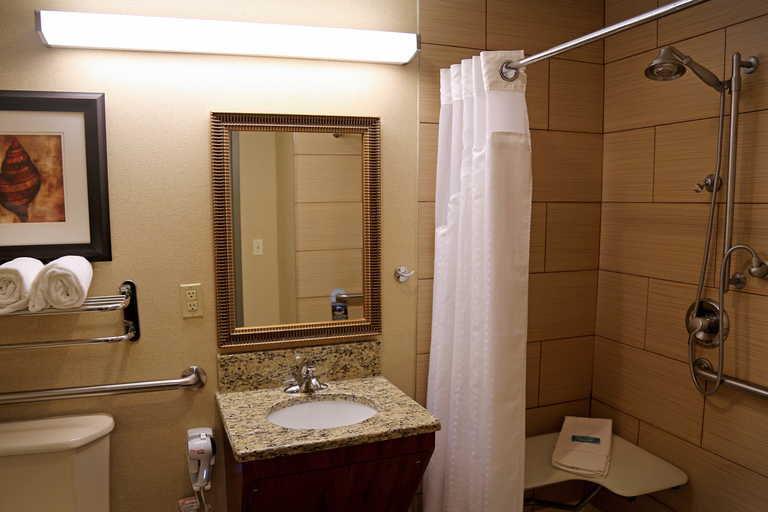 Bathroom 4, Hotel Bethany Beach, Sussex