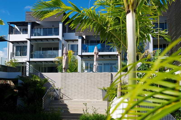 Plage Bleue Villa and Penthouse by LOV