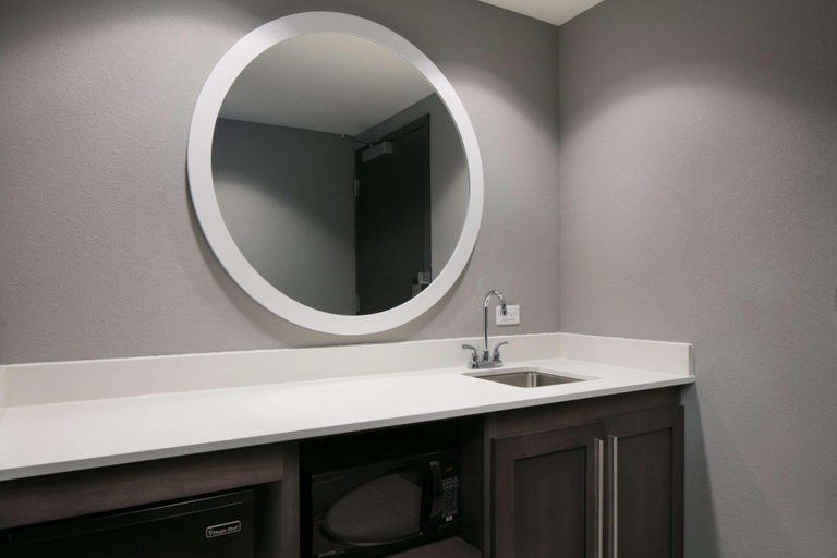 Bathroom 4, Hampton Inn By Hilton Wichita Northwest, Sedgwick