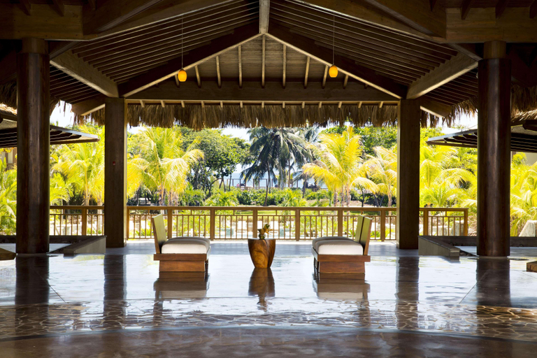 Public Area 4, Indura Beach & Golf Resort, Curio Collection, Tela