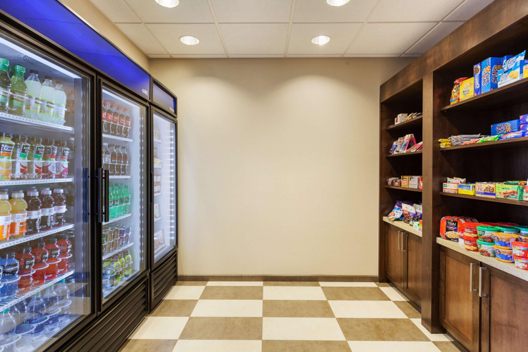 Public Area 2, Hampton Inn & Suites Portland/Hillsboro-Evergreen, Washington