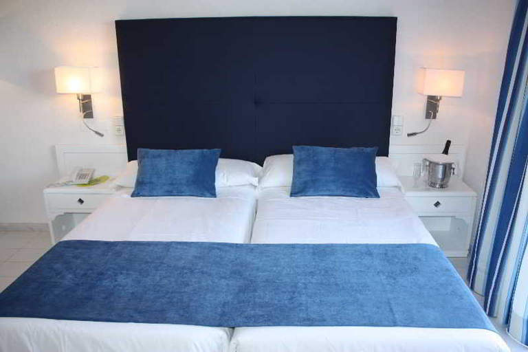 Bedroom 3, Club Cala Pada, Baleares