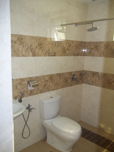 Bathroom 5, D Eastern Hotel, Kinta