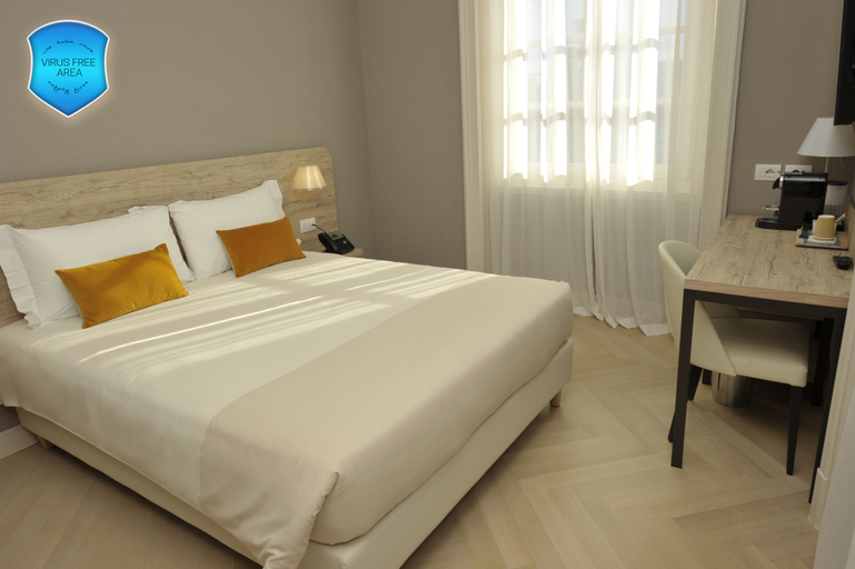 Bedroom 3, Bergamo Inn 43, Bergamo