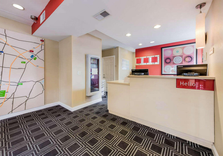 Public Area 2, Birch Hill Suites Extended Stay - Blue Ash, Hamilton