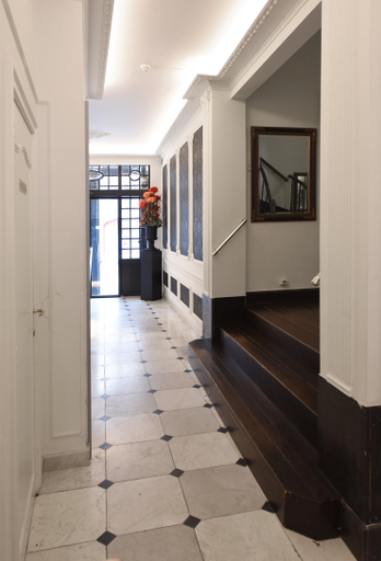 Public Area 4, Hotel du Theatre, West-Vlaanderen