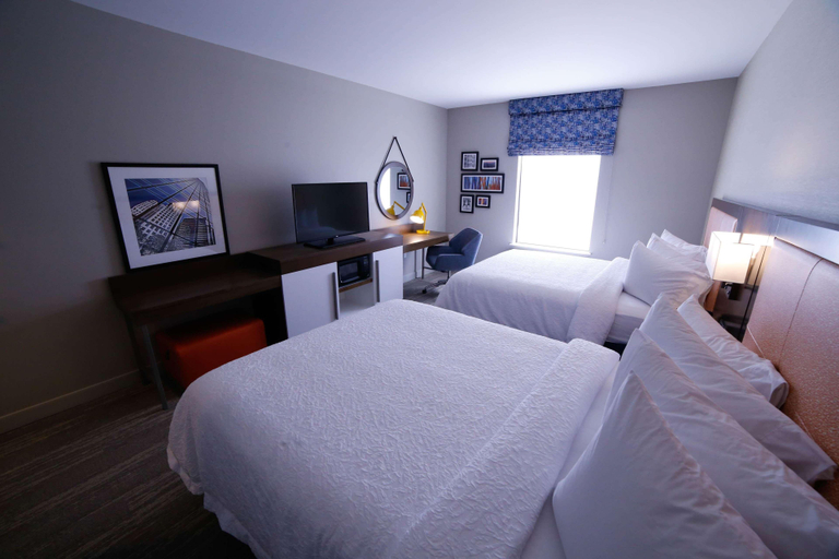 Bedroom 3, Hampton Inn & Suites Forest City, Rutherford