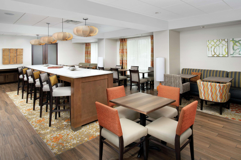 Food & Drinks 5, Hampton Inn Denver Tech Center South, Arapahoe