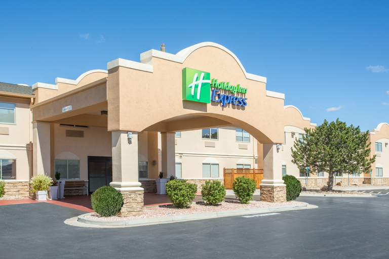 Exterior & Views 2, First Choice Inns at the Swell, Grand
