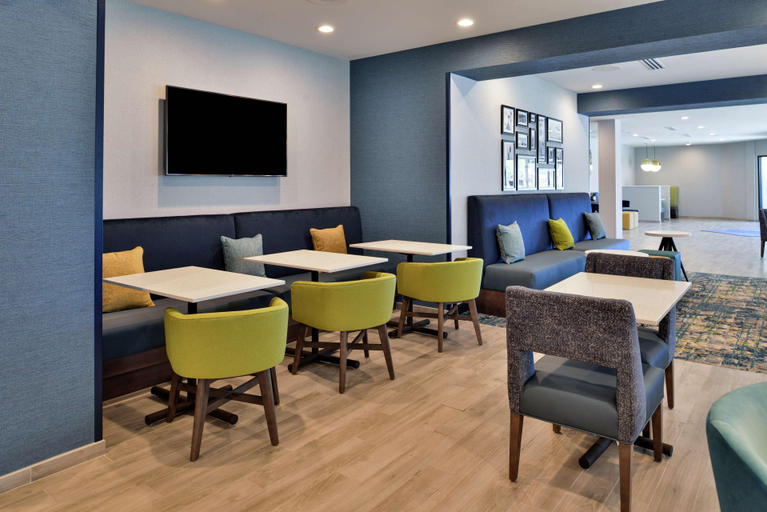 Public Area 2, Hampton Inn Cedar Falls Downtown, Black Hawk