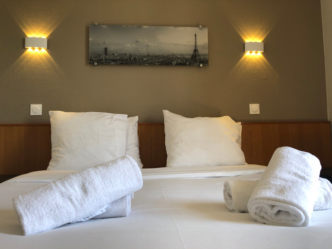 Bedroom, Star of Life, Hauts-de-Seine