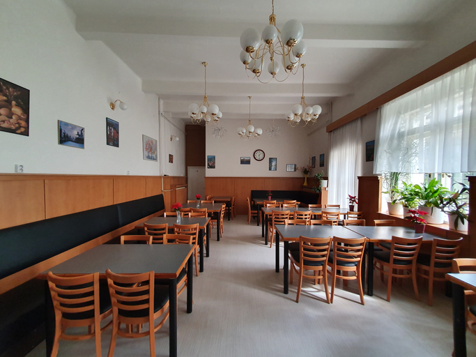 Food & Drinks 5, Hotel Jana / Pension Domov Mladeze, Praha 2