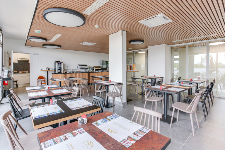 Food & Drinks 5, All Suites Appart Hôtel | Palaiseau - Massy TGV, Essonne