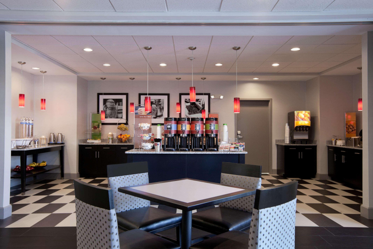Public Area 2, Hampton Inn & Suites Roanoke Airport, Roanoke City