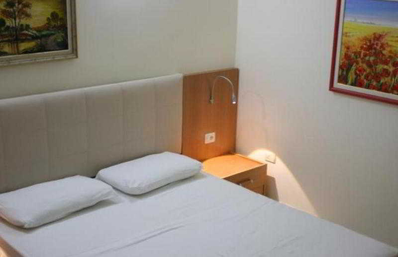 Bedroom 3, Hotel Martini, Vlorës