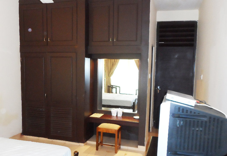 Bedroom 3, Kitulgala Rest House, Yatiyanthota