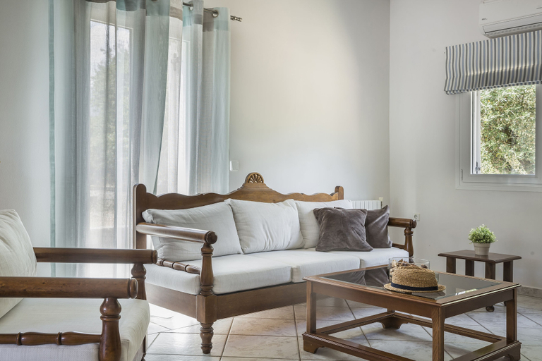 Others 5, Emily Villas, Ionian Islands