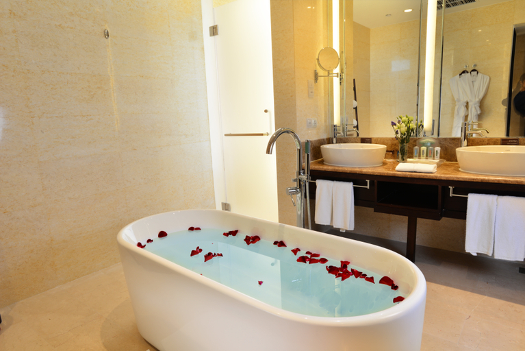 Bathroom 5, Club Med Joyview Beijing Yanqing Resort, Beijing
