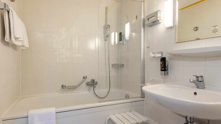 Bathroom, Trip Inn Hotel Aschaffenburger Hof, Aschaffenburg