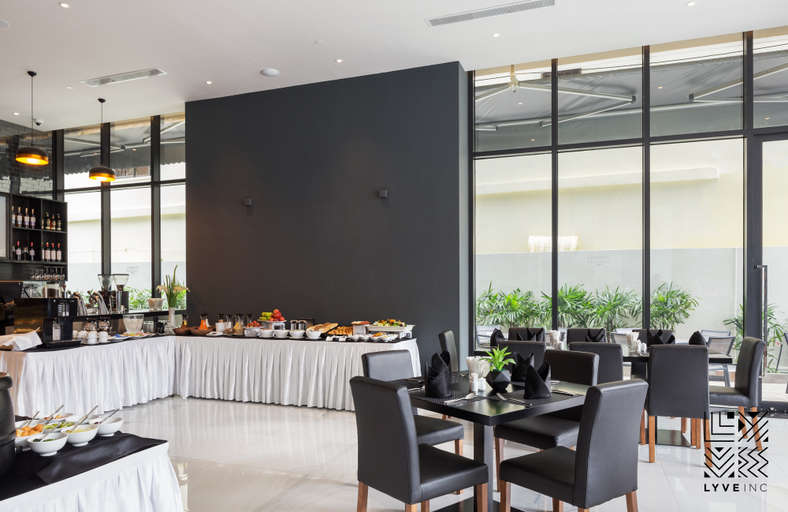Food & Drinks 5, Luxcity Hotel & Apartment, Phnom Penh