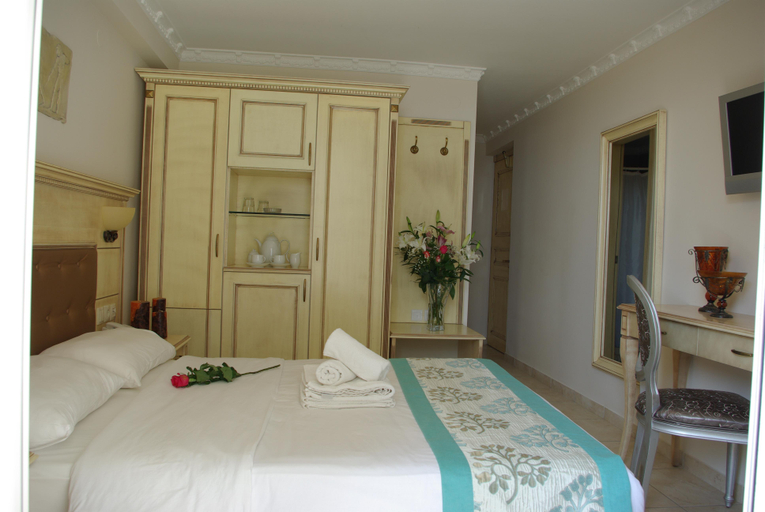 Bedroom 4, Parthenon Art Hotel, Central Macedonia