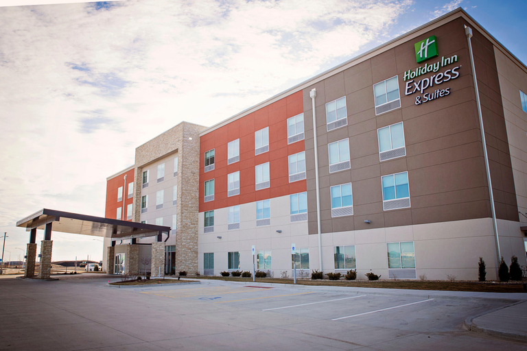Exterior & Views 2, Holiday Inn Express & Suites RANTOUL by IHG, Champaign